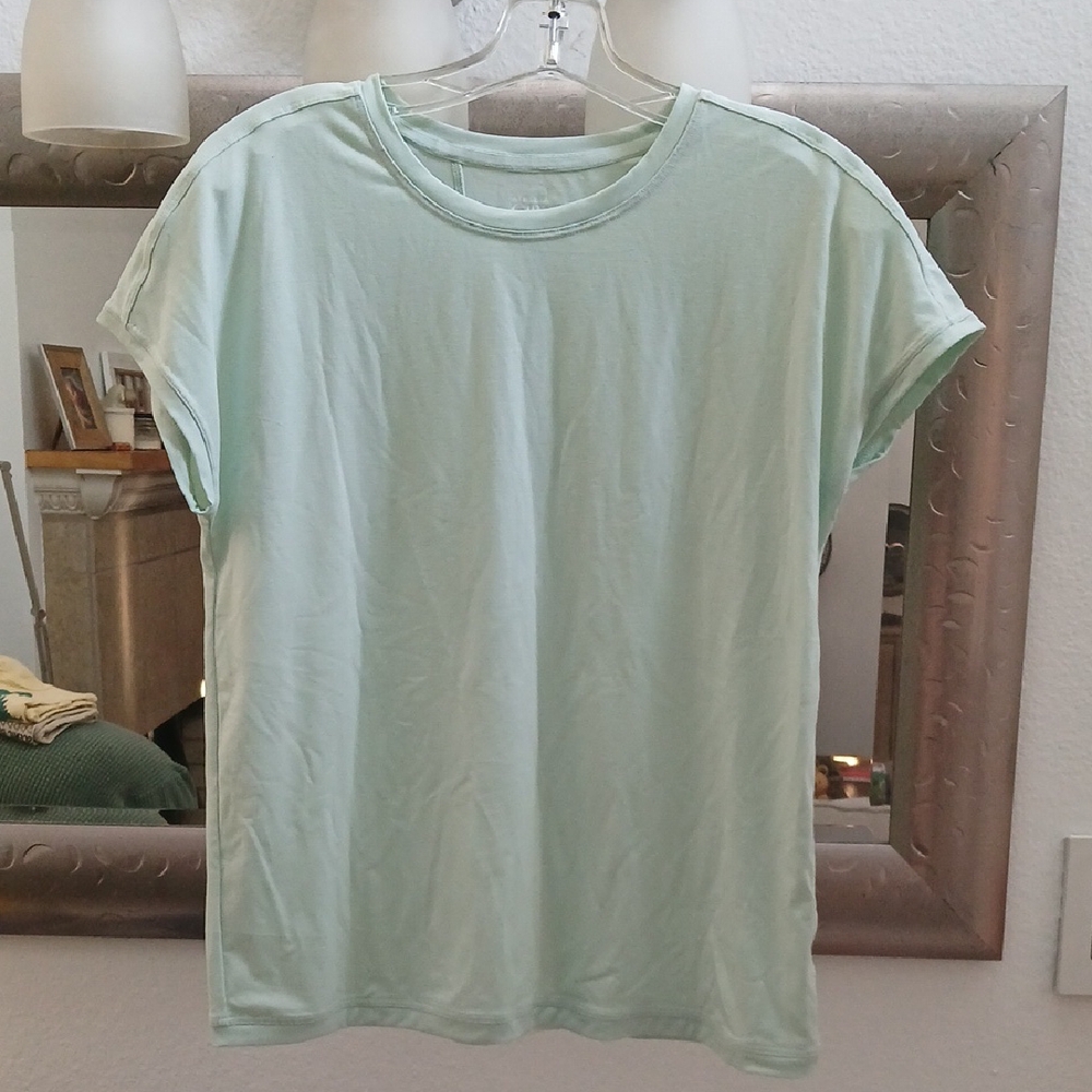 Athleta Light Green Short Sleeve Tee NWOT
